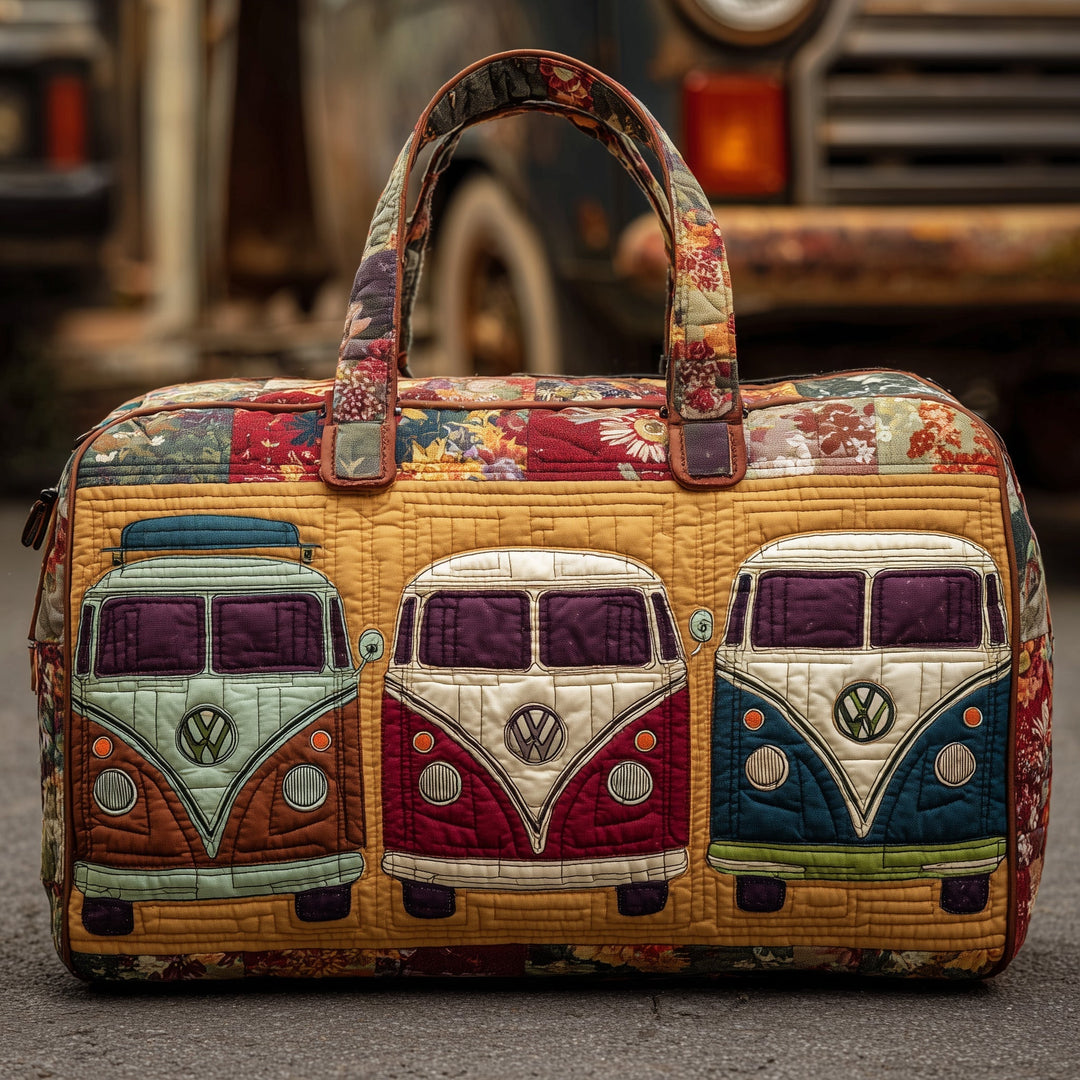 Retro Camper Quilted Duffle Bag - Model GFTOMA3998